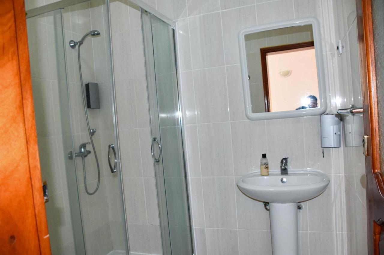 Residencial Vitoria Hotel Ponta Do Sol